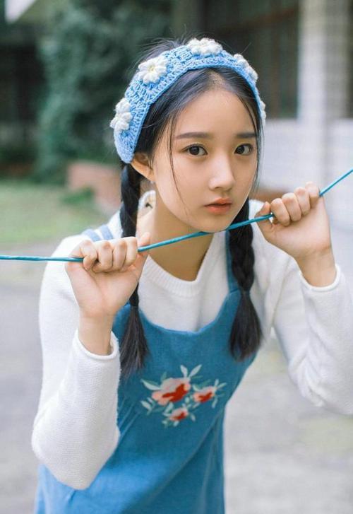 德国马术队在2024年欧洲三项赛锦标赛中获得团体银牌，展现强大实力。