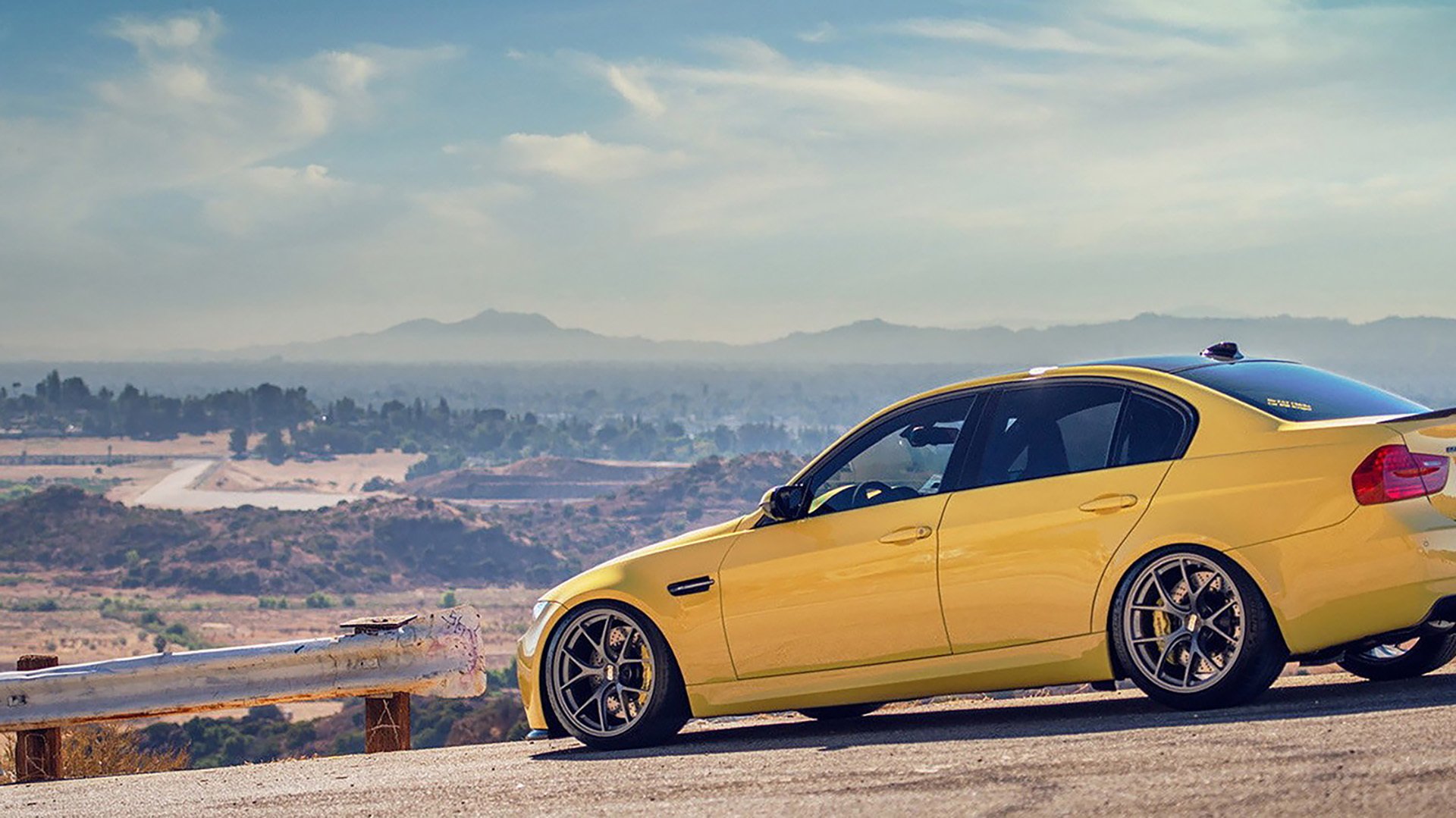 开云体育全站-“青少年足球明星训练营火热开班”，青少年足球培训招生渠道